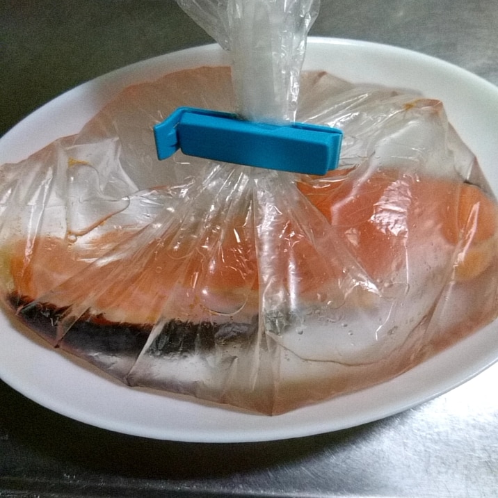旨味が逃げない!塩鮭の塩抜き